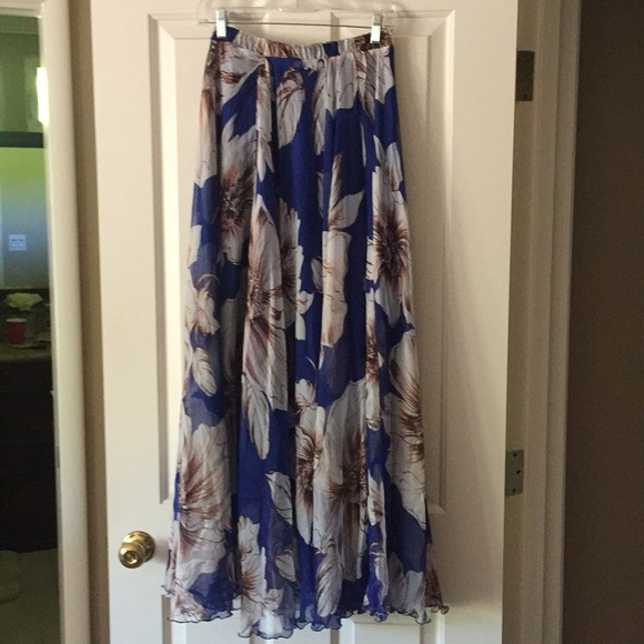 chicwish Dresses & Skirts - Chicwish Maxi Skirt